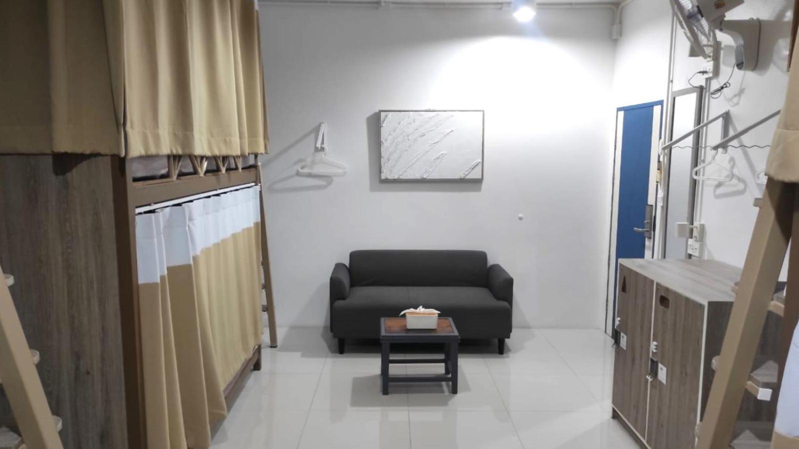 The Rock Samui Poshtel Lamai Beach Room photo